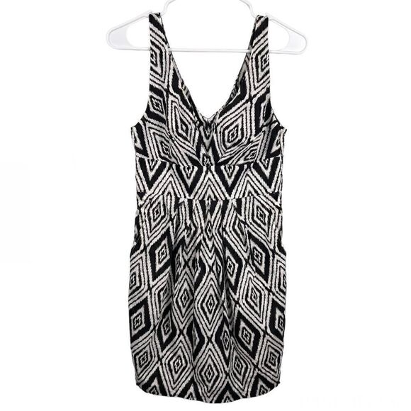 7 For All Mankind Black and White Geometric Print Size S - Picture 1 of 10